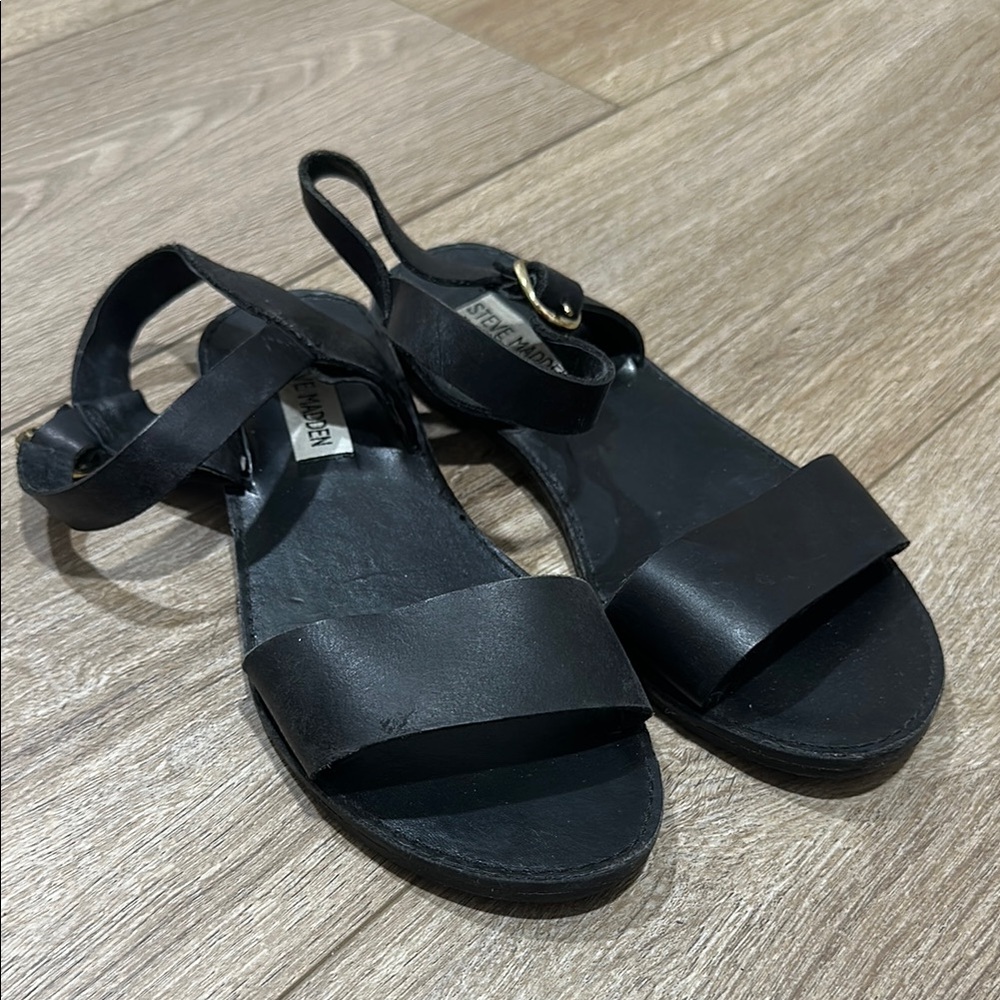 Black steve madden sandals